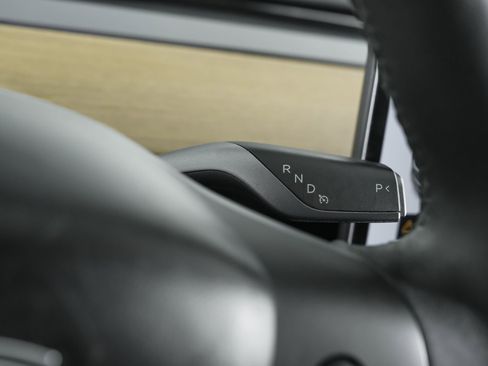 Used 2020 Tesla Model 3 Standard Range Plus image 35