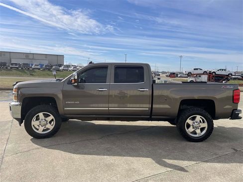 Used 2015 Chevrolet Silverado 2500 LTZ w/ Duramax Plus Package image 6