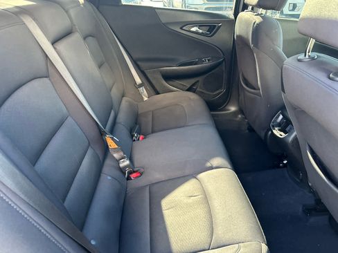 Used 2022 Chevrolet Malibu LT image 25