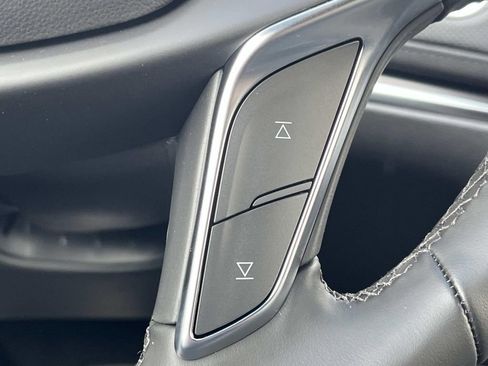 New 2026 Cadillac XT5 Luxury image 30