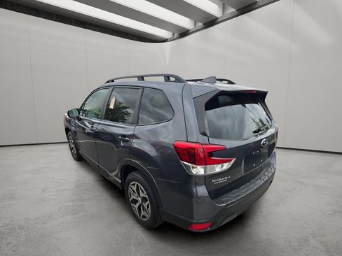 Used 2022 Subaru Forester Premium AWD/4WD image 5