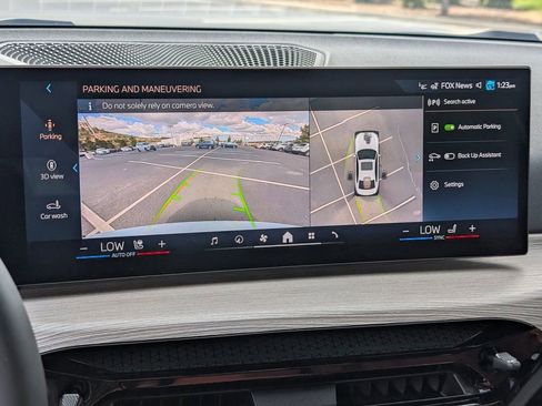 Used 2025 BMW 330i xDrive Sedan w/ Premium Package image 29