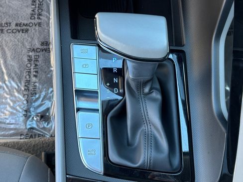 Used 2025 Hyundai Elantra SEL image 27