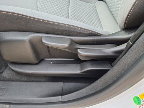 Used 2018 GMC Terrain SLE image 12