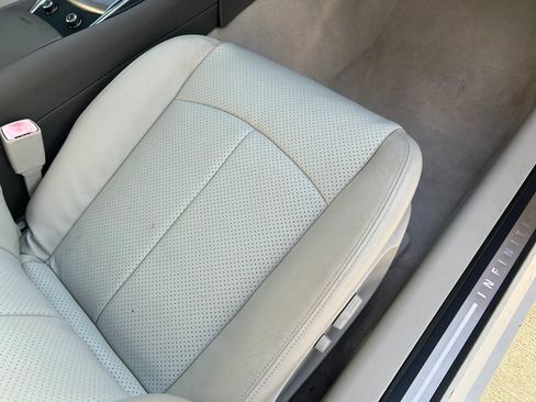 Used 2010 INFINITI G37 Journey w/ Premium Pkg RWD image 14