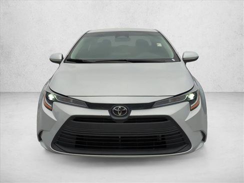 Certified 2023 Toyota Corolla LE image 3