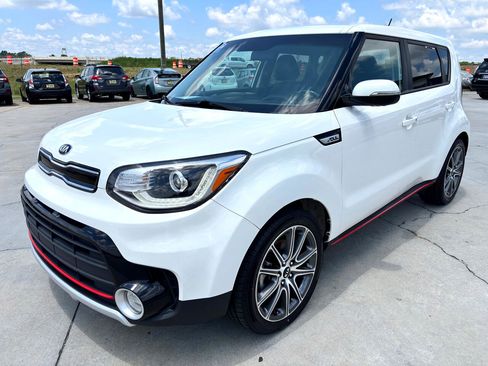Used 2019 Kia Soul ! w/ Technology Package image 8