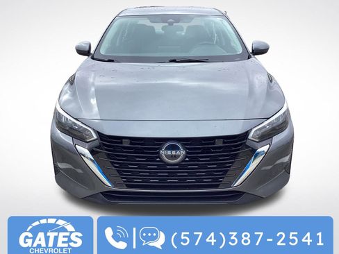 Used 2025 Nissan Sentra SV image 2