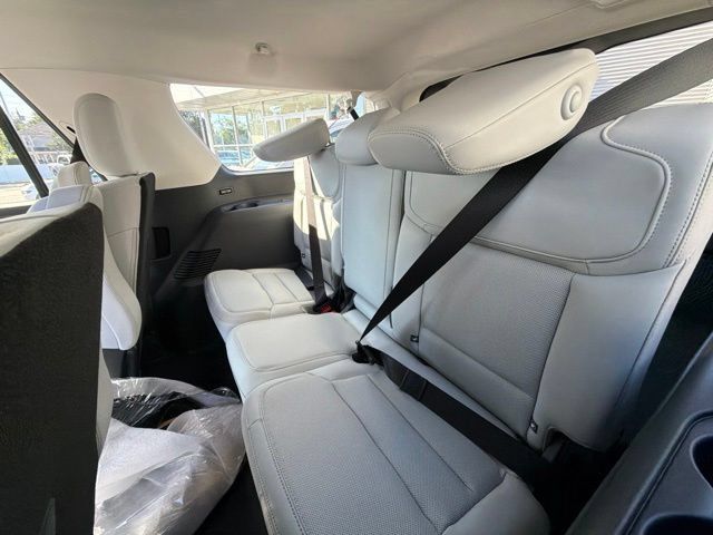 New 2027 Ford Expedition Max Platinum AWD/4WD image 10