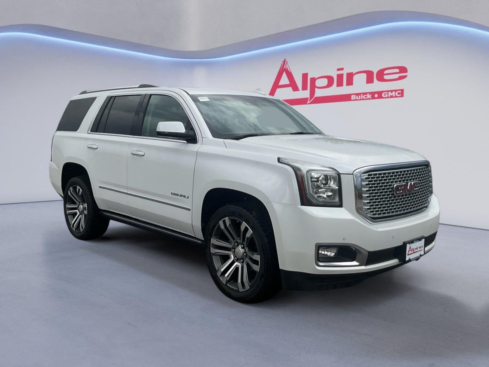 Certified 2017 GMC Yukon Denali w/ Open Road Package AWD/4WD image 7
