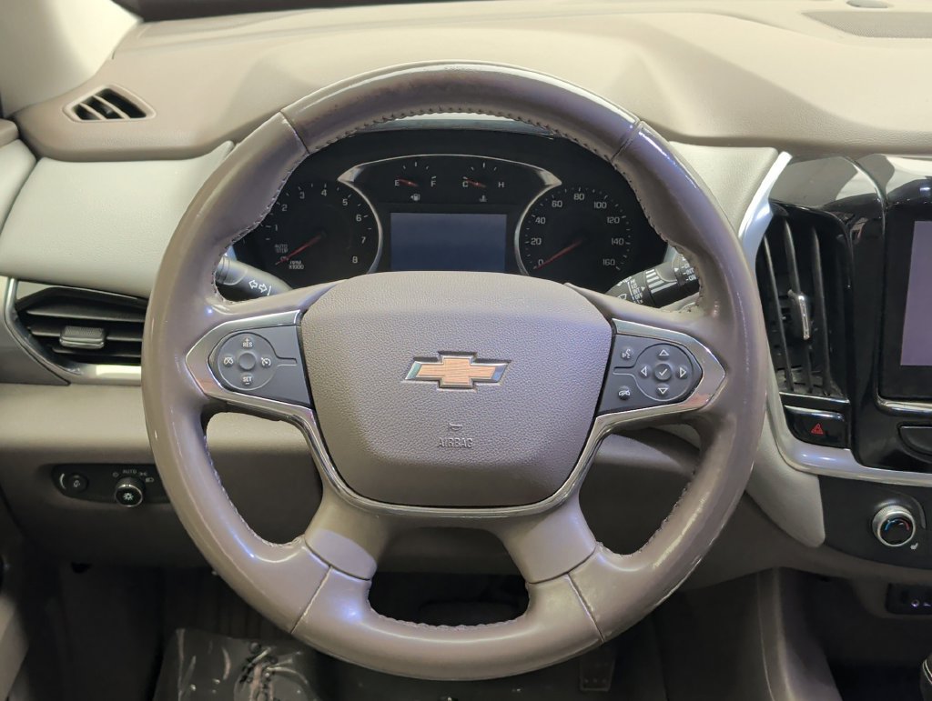 Used 2019 Chevrolet Traverse LT FWD image 16
