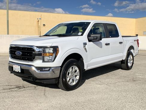 Used 2023 Ford F150 XLT image 4
