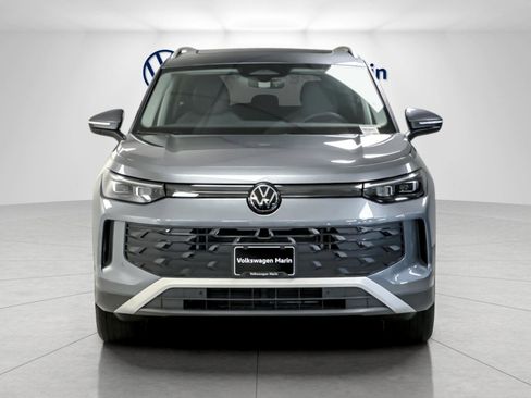 New 2026 Volkswagen Tiguan SE image 8