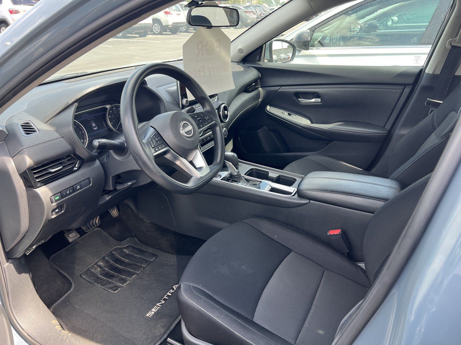 Used 2024 Nissan Sentra SV FWD image 10