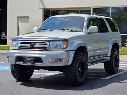 Used 2000 Toyota 4Runner Limited AWD/4WD image 1