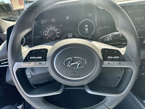 Used 2022 Hyundai Elantra SEL w/ Convenience + Premium Package image 22