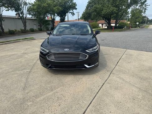 Used 2019 Ford Fusion SEL FWD image 20