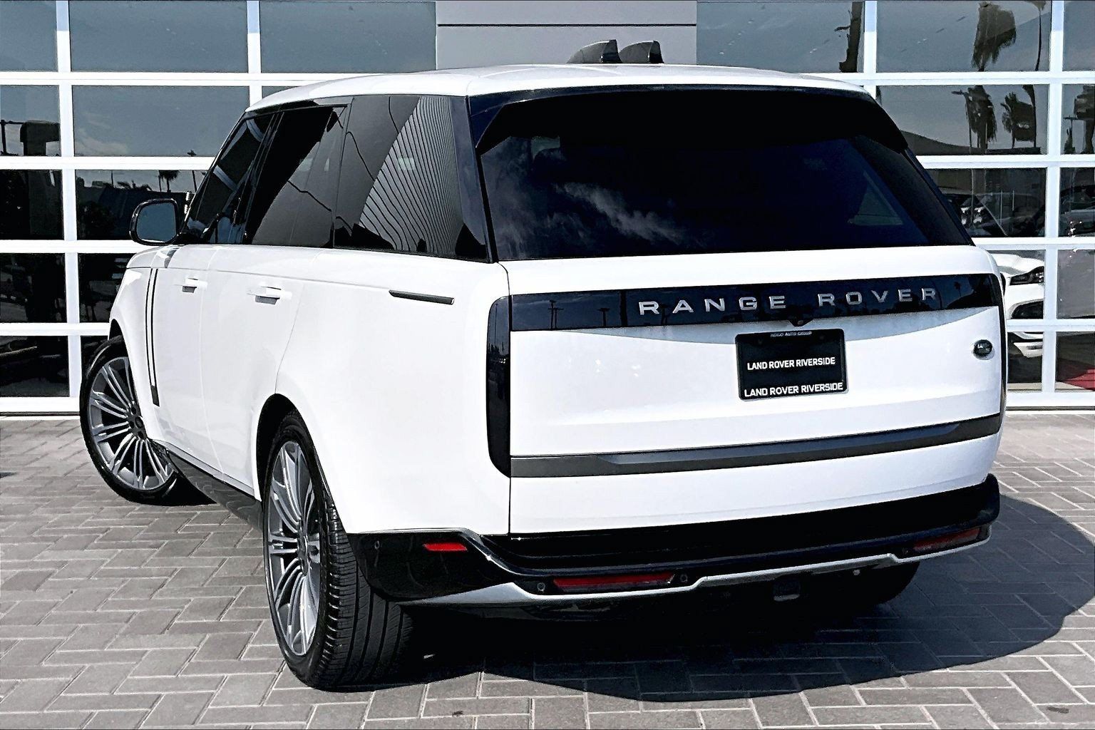 Certified 2023 Land Rover Range Rover SE AWD/4WD image 10