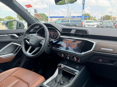 Used 2024 Audi Q3 2.0T Premium Plus image 10