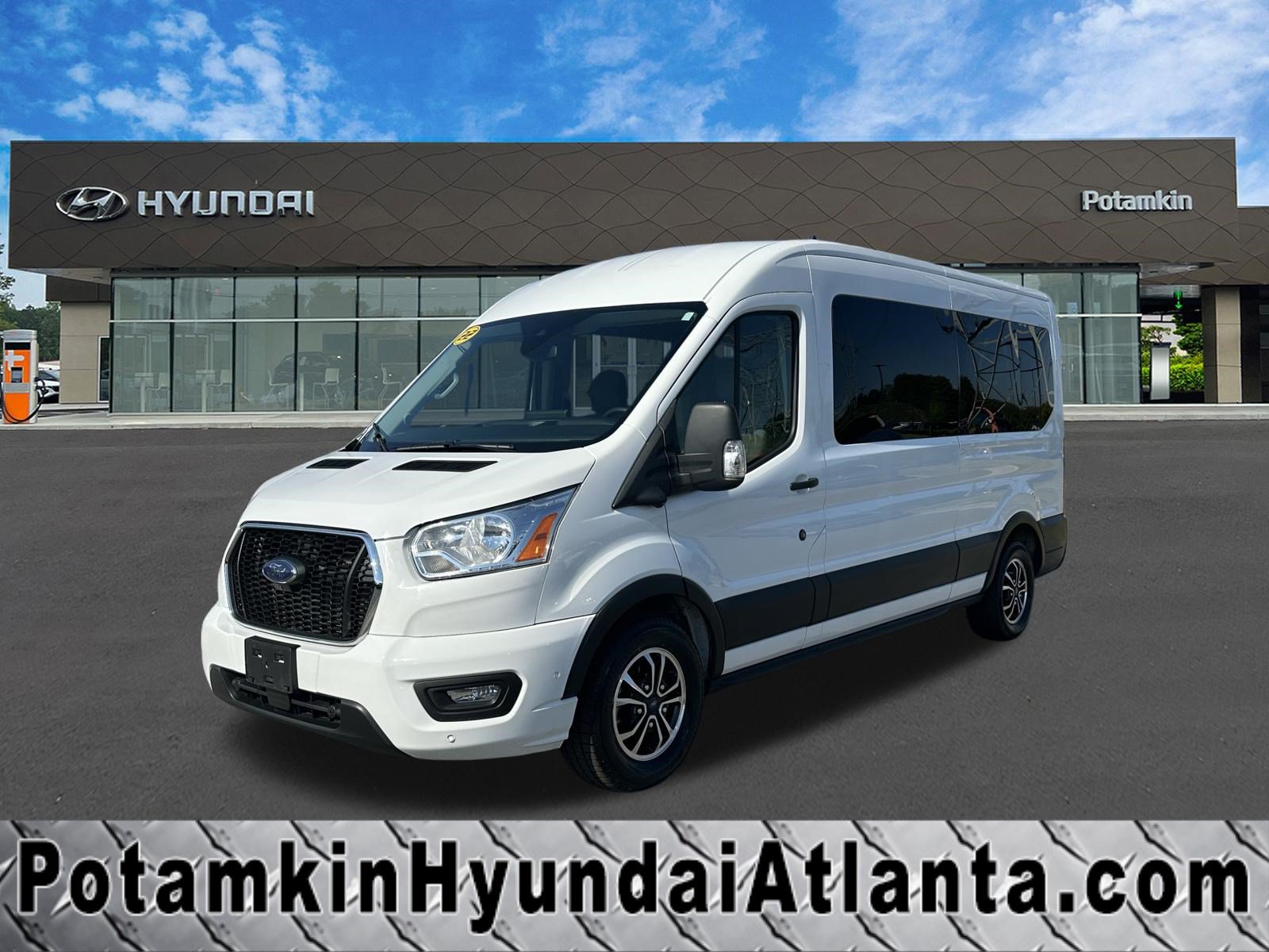 Used 2022 Ford Transit 350 XLT RWD image 1