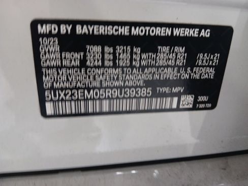Used 2024 BMW X7 xDrive40i w/ Executive Package AWD/4WD image 3