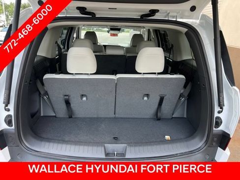 Used 2024 Hyundai Santa Fe SEL FWD image 12