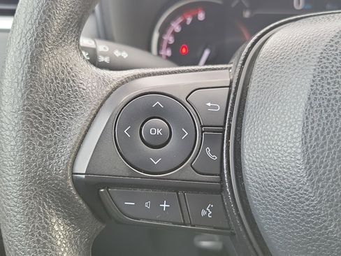 Certified 2024 Toyota RAV4 XLE FWD image 22