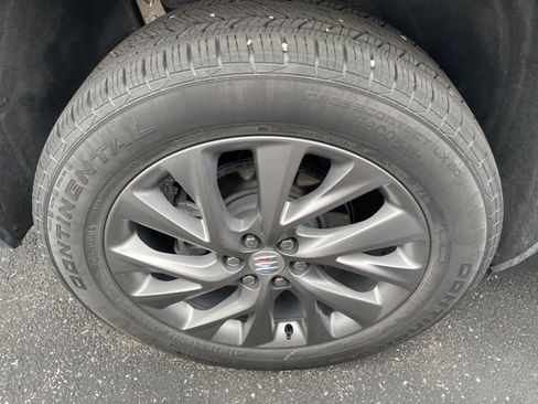 Used 2025 Buick Enclave Preferred FWD image 24