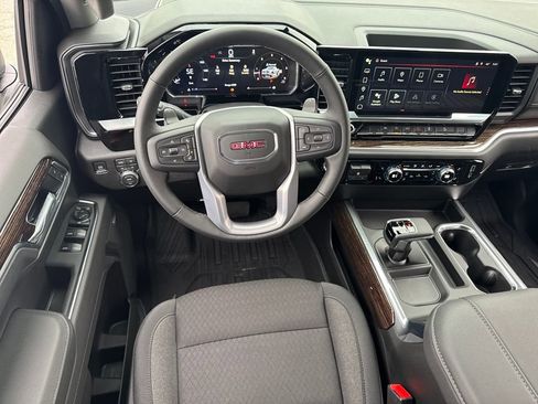 New 2026 GMC Sierra 1500 Elevation image 15