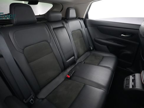 Used 2024 Nissan Ariya AWD image 5