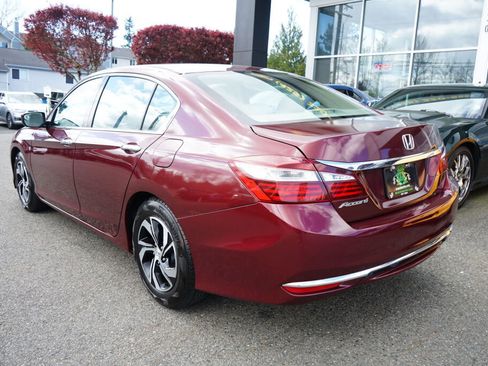 Used 2017 Honda Accord LX image 3