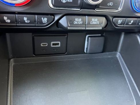 Used 2021 GMC Yukon SLT w/ Rear Media and Nav Package image 41