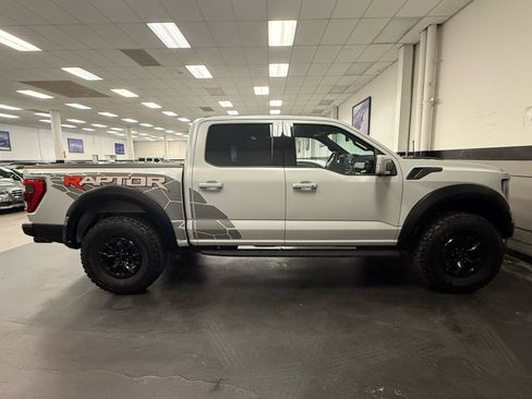 Used 2023 Ford F150 Raptor w/ Equipment Group 802A Raptor R AWD/4WD image 13