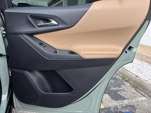 Used 2025 Chevrolet Equinox ACTIV w/ Safety and Technology Package FWD image 44