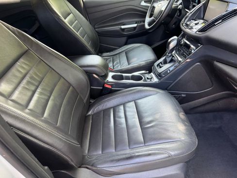 Used 2015 Ford Escape Titanium AWD/4WD image 32