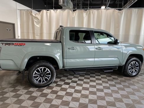 Used 2023 Toyota Tacoma TRD Sport image 17