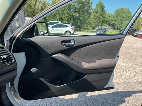 Used 2012 Nissan Altima 2.5 S FWD image 22