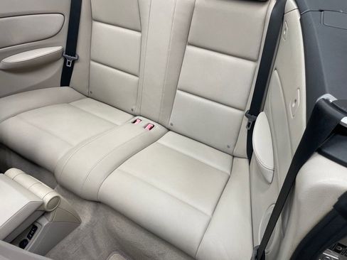 Used 2010 BMW 128i Convertible image 33