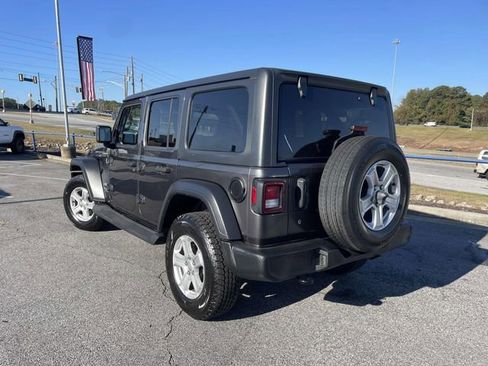 Used 2019 Jeep Wrangler Unlimited Sport S image 5