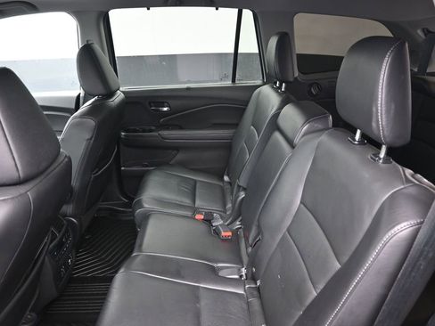 Used 2021 Honda Pilot Touring image 29