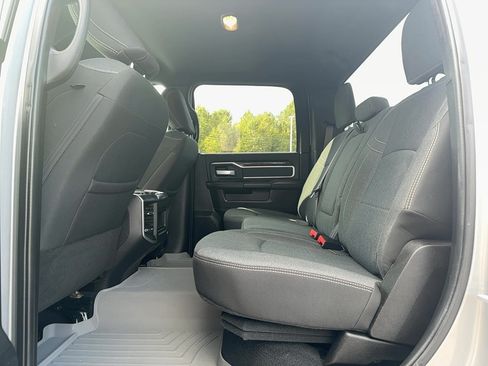 Used 2019 RAM 2500 Big Horn w/ Towing Technology Group AWD/4WD image 12