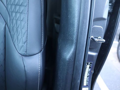 Used 2022 Lexus UX 200 image 20