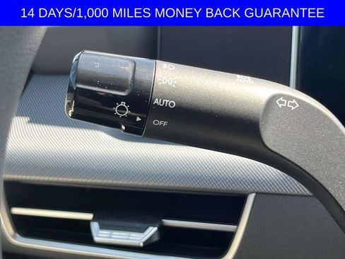 Used 2025 Hyundai Sonata SE FWD image 28
