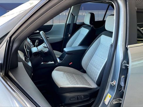Used 2023 Chevrolet Equinox LT w/ Driver Convenience Package FWD image 15