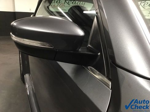 Used 2019 Volkswagen Beetle 2.0T S image 25