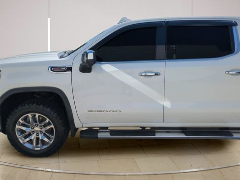 Used 2020 GMC Sierra 1500 SLT w/ SLT Premium Plus Package AWD/4WD image 17