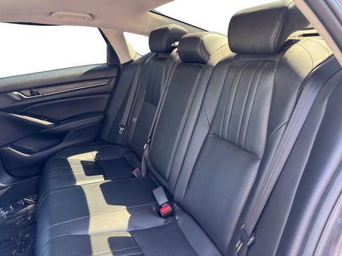 Used 2021 Honda Accord Touring image 13