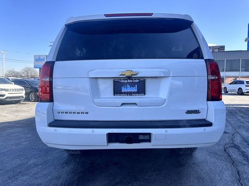 Used 2015 Chevrolet Suburban LT image 14