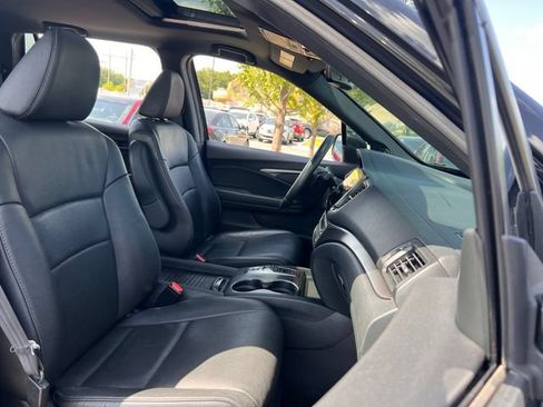 Used 2023 Honda Passport EX-L image 32
