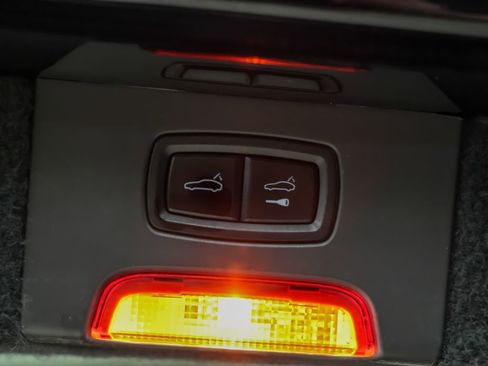 Certified 2017 Porsche Cayenne Turbo AWD/4WD image 14